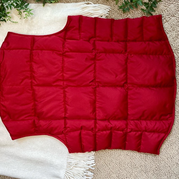 Lands’ End Red Puffer Insulated Vest - Picture 2 of 3